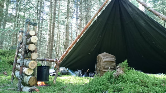Comment choisir son abri de bivouac : petit guide du bushcrafter averti