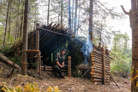 Bushcraft par temps caniculaire : survivre et progresser malgré la chaleur extrême