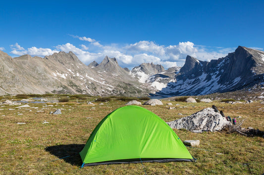Comment choisir sa tente ? Le guide complet pour faire le bon choix