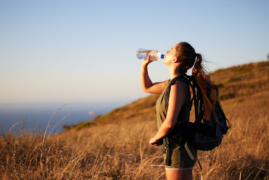 Hydratation en bivouac : les bons réflexes et le bon matériel par forte chaleur